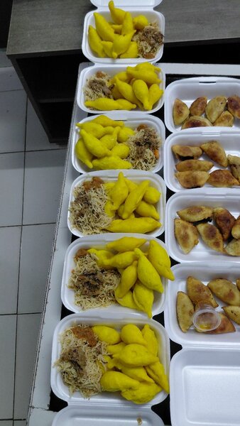 Assortiment de samosas délicieux