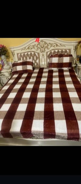 Couvre-lit à carreaux moderne