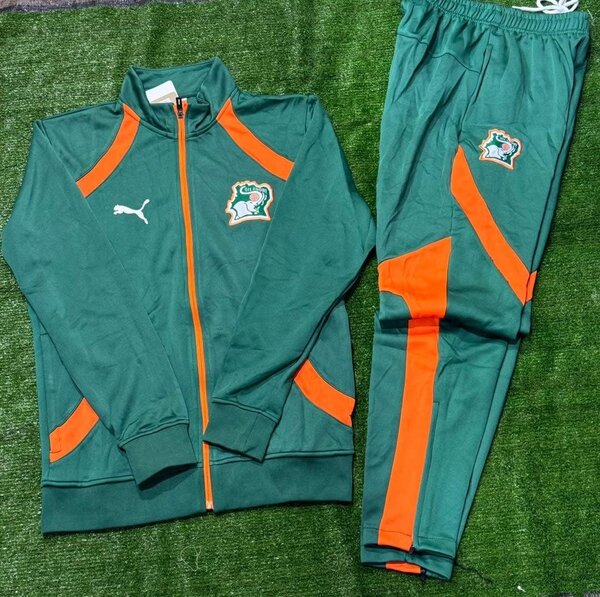 Ensemble de survêtement sportif