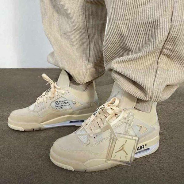 Baskets Nike Jordan 4