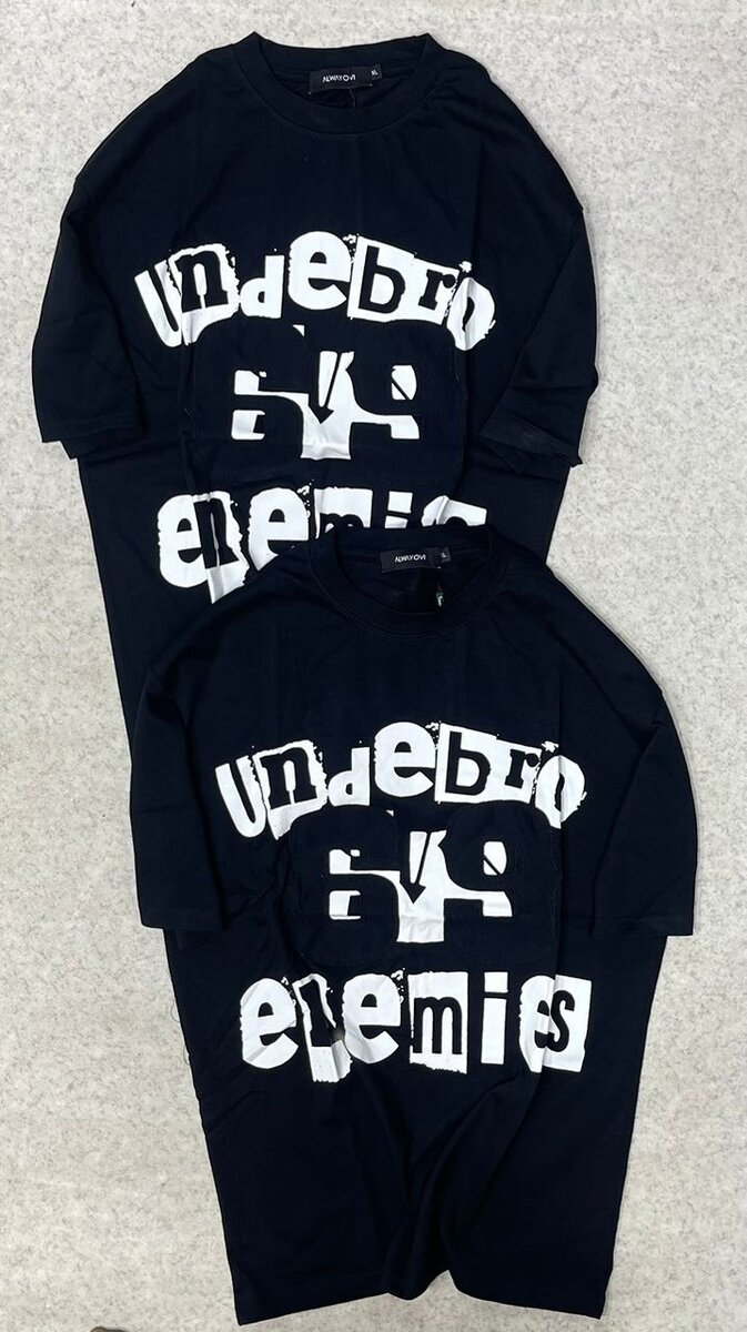 T-shirts unisex noir et blanc