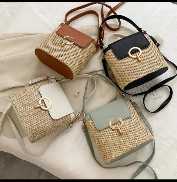 Sac bandoulière en paille chic