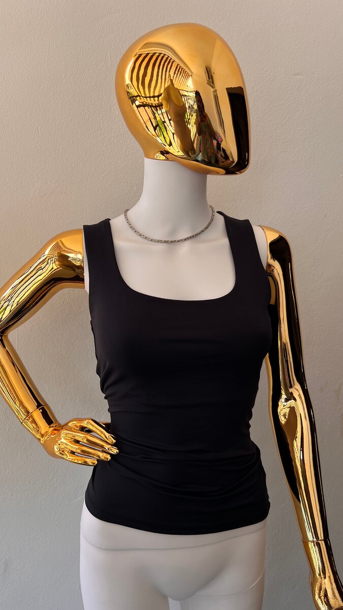 Débardeur noir basique