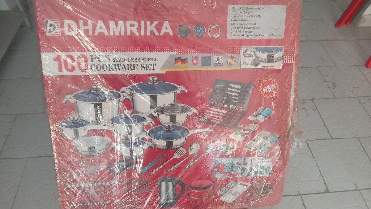 Batterie de cuisine en acier inoxydable 100 pièces