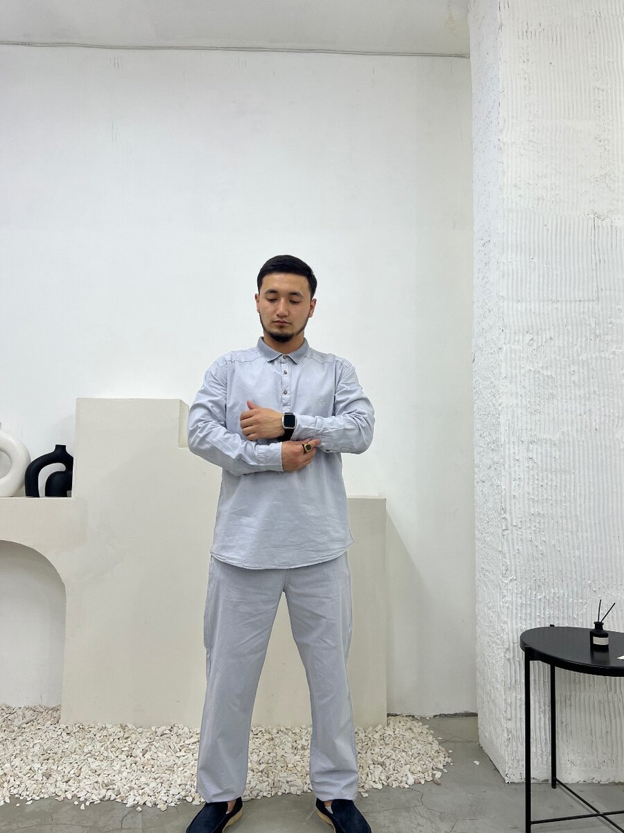 Камис костюм