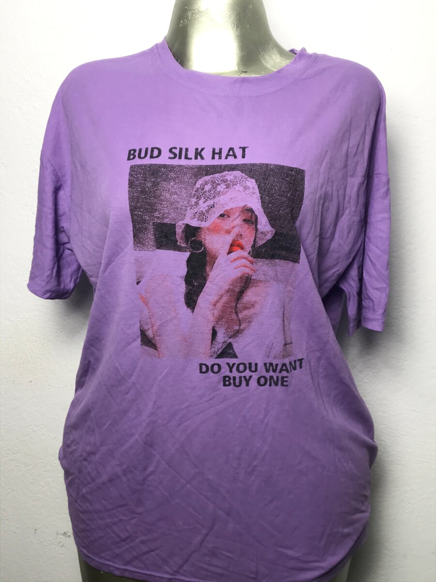 T-shirt violette imprimée mode