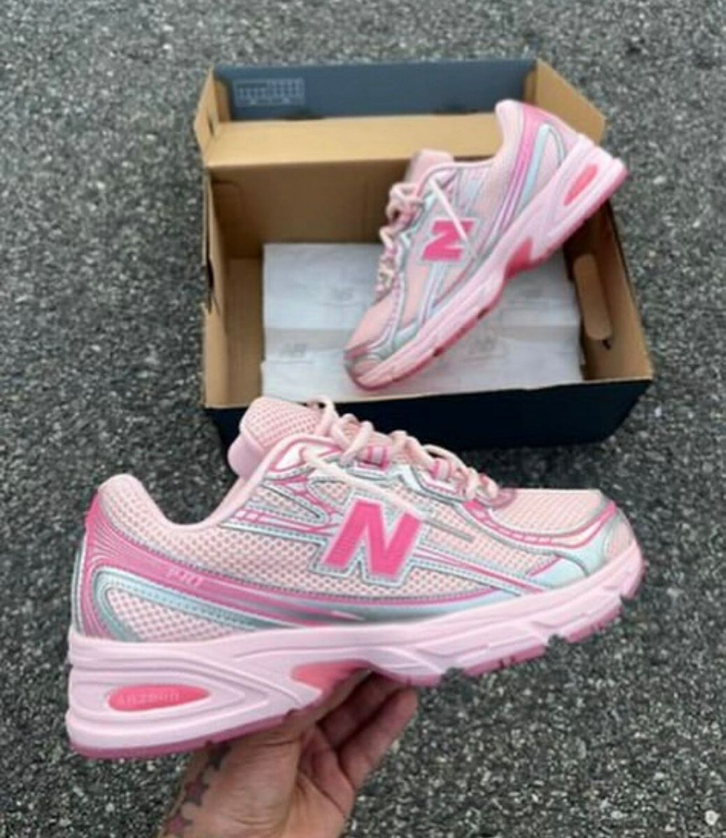 New balance rose