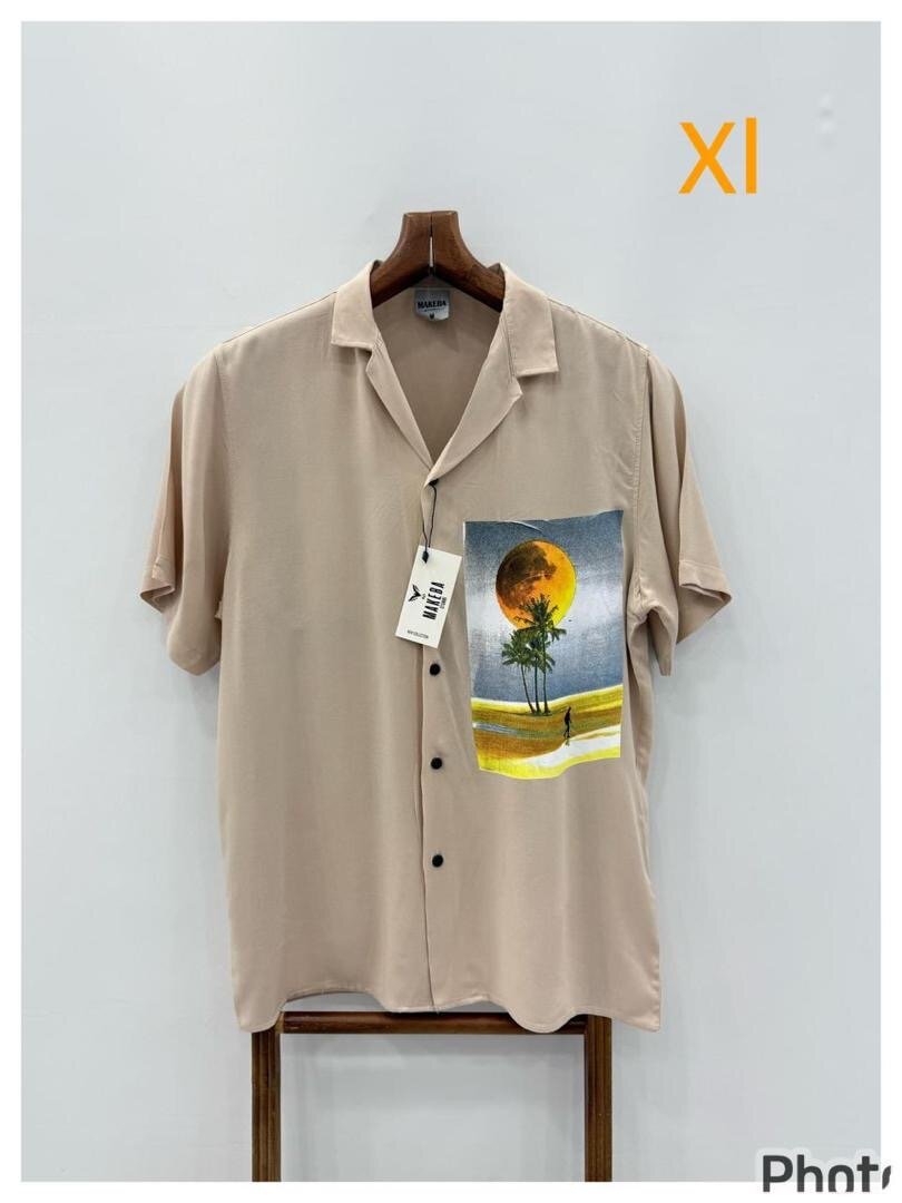 Chemise à manches courtes élégante