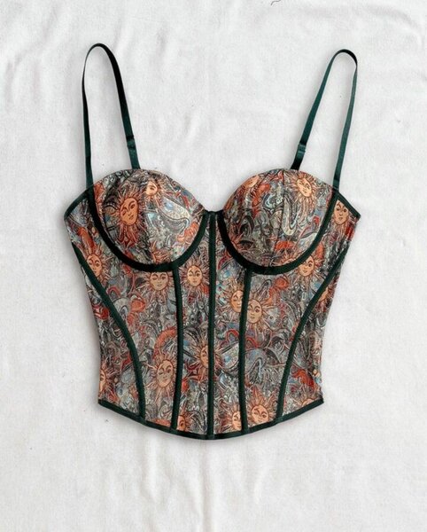 Bustier à motifs solaires