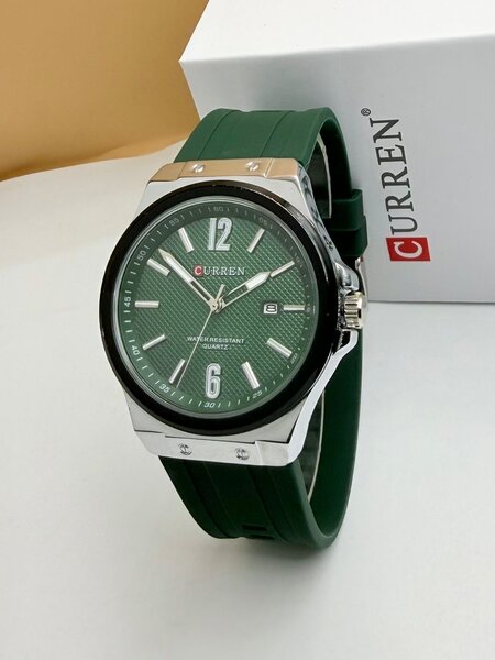 Montre verte résistante à l'eau