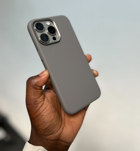 LUXURY iPHONE CASES PROTECTIVE CASES QUALITY CASES FROM