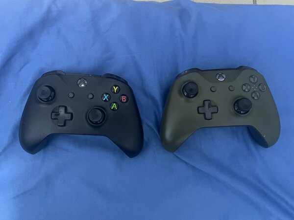 XBOX SÉRIES S + 2 MANETTES