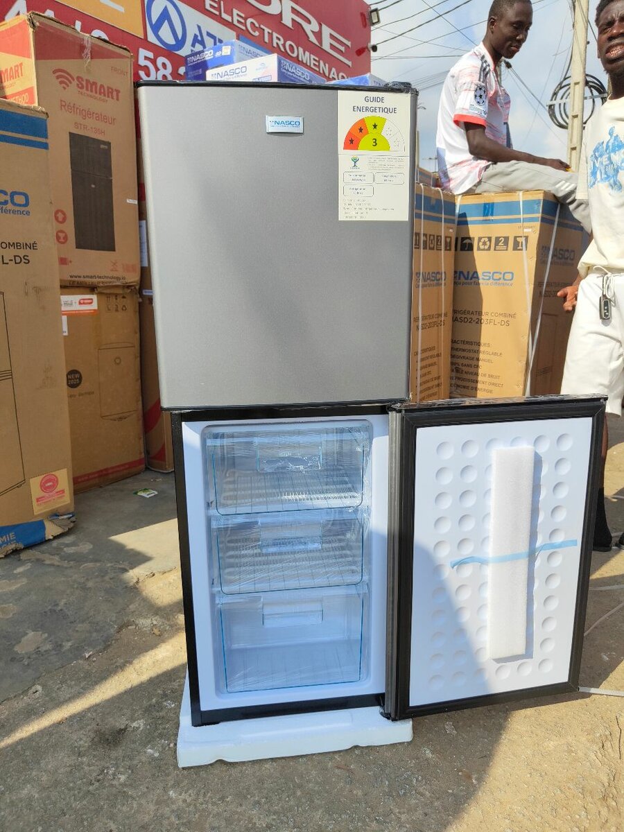 Réfrigérateur compact à deux portes