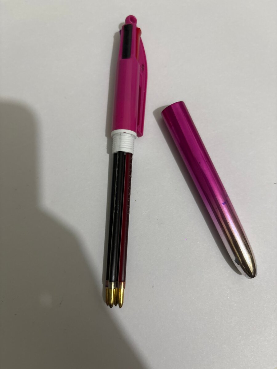 Stylo bille multicolore rose