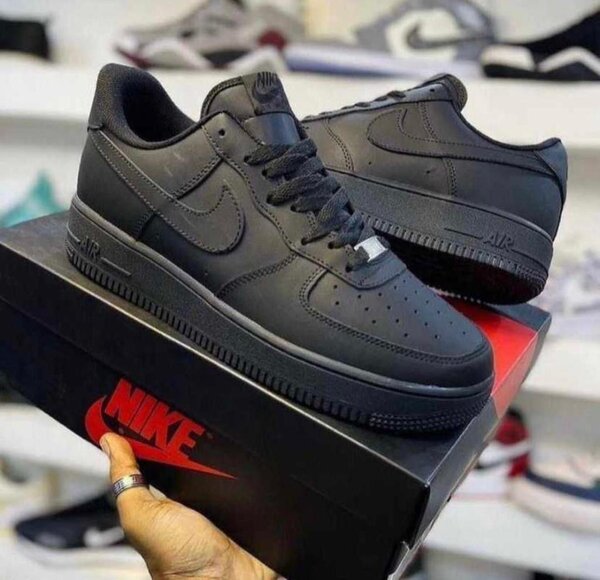 Nike Air Force 1 Noir