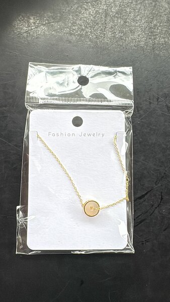 Collier Pendentif Doré Élégant