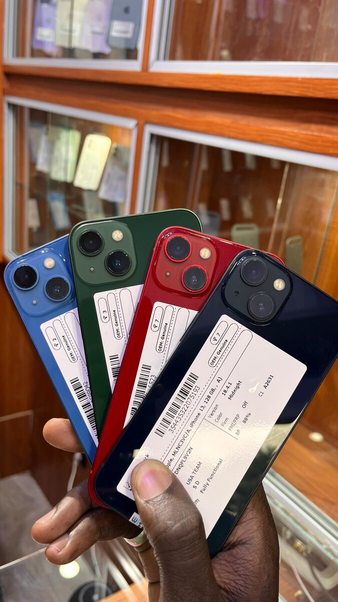 iPhone 13 simple - quasi neuf