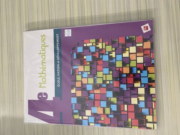 Livre de Mathématiques 4e