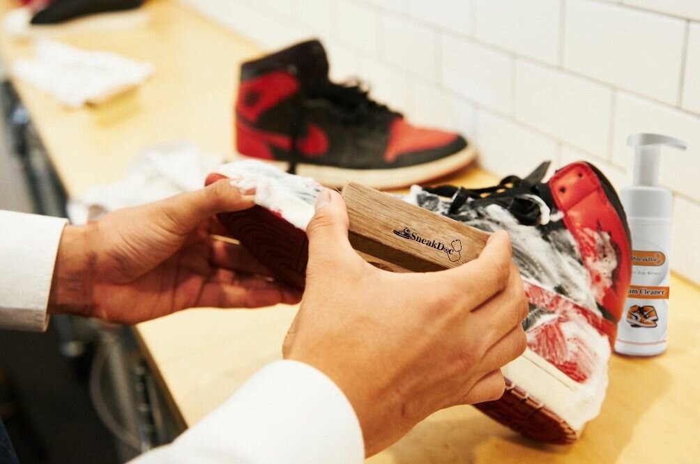 Sneaker Foam Cleaner