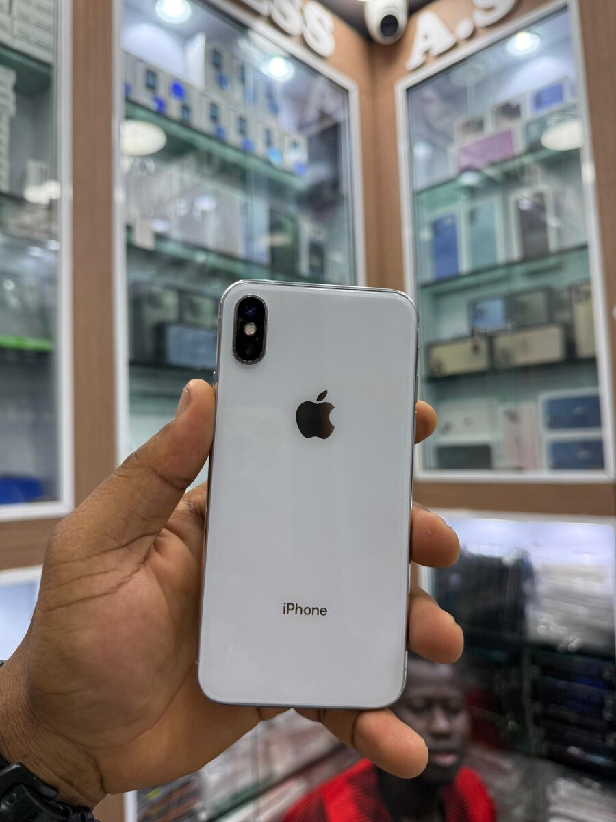 iPhone X 64giga casineuf avec Face ID