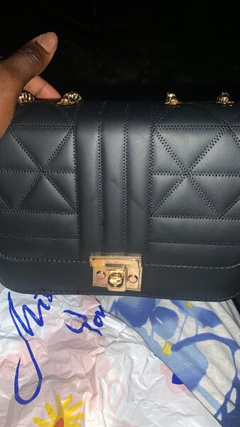 Sac à main élégant noir