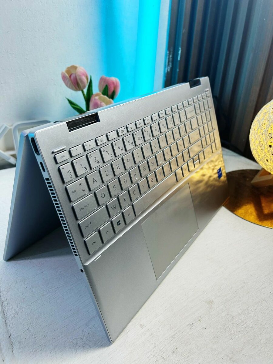 HP PAVILION X360 convertible