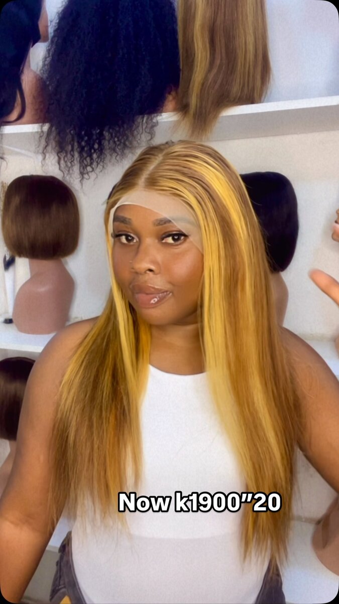 Beautiful and elegant women's wig