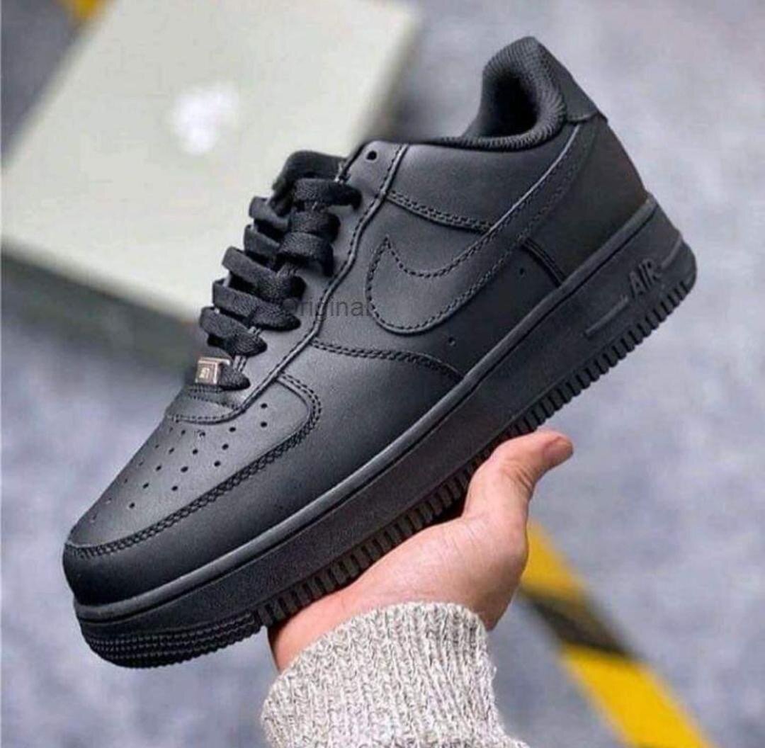 Chaussures sport noires stylées