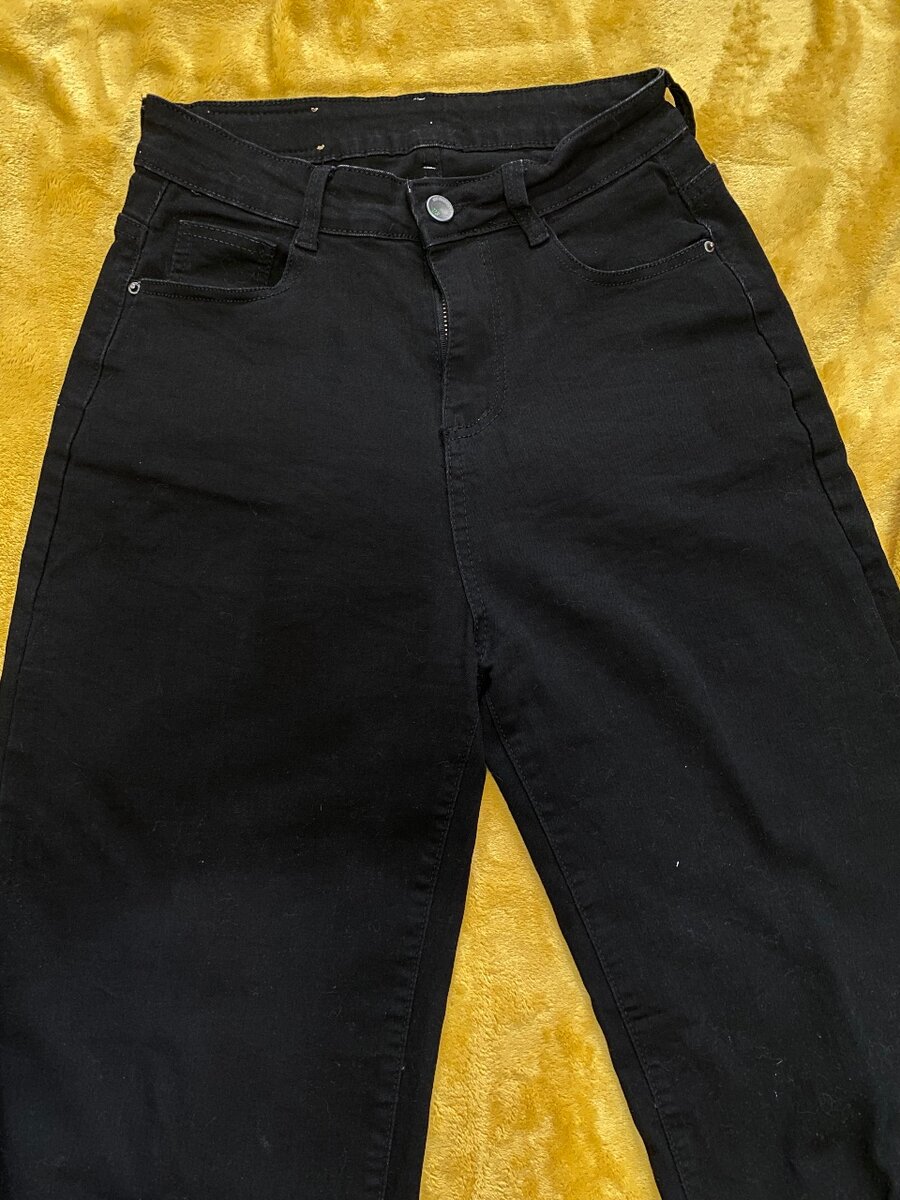 Джинсы на высокой посадке широкие