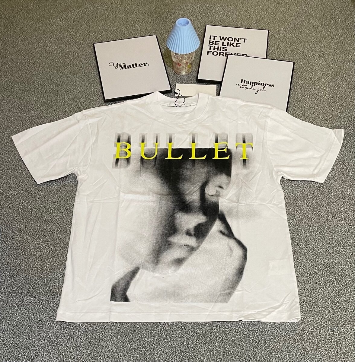 Tshirts, jeans, caps, slides, shorts & joggers