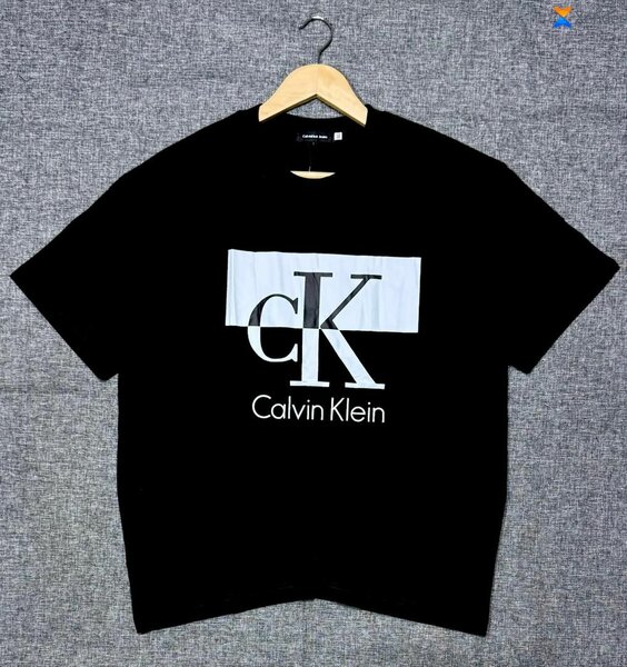 T-Shirt logo tendance