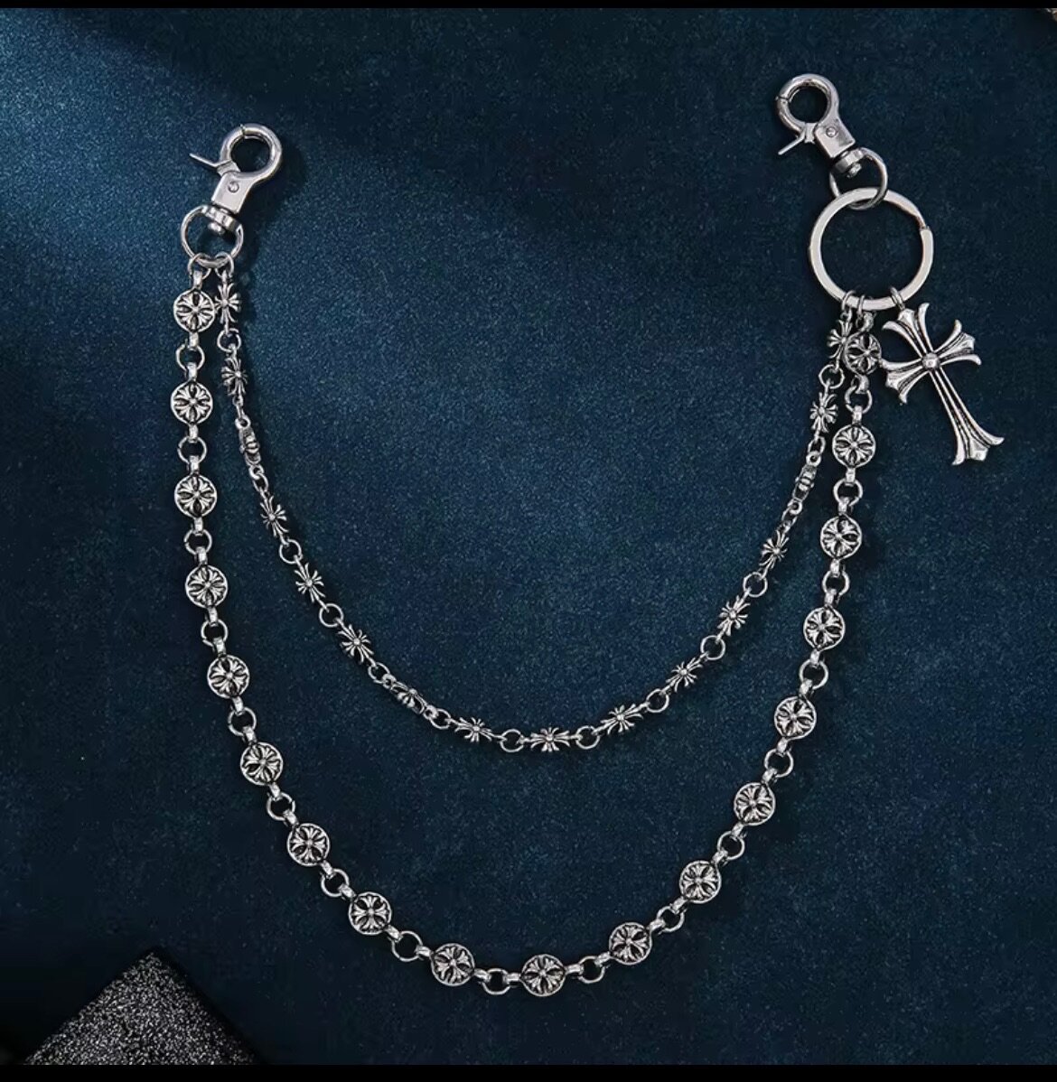 chaîne de pantalon en croix