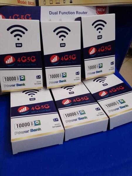 Pocket WiFi with inbuilt PowerBank