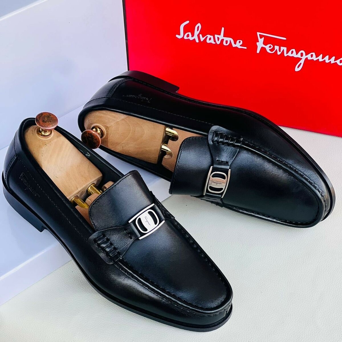 Mens Feragamo shoe