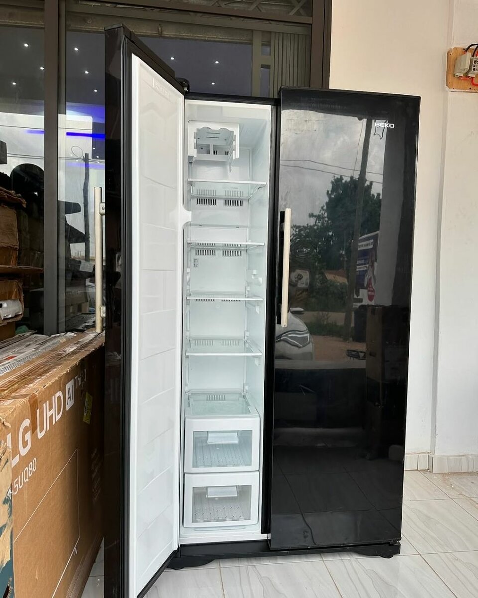 BLACK BEKO SIDE BY SIDE REFRIGERATOR