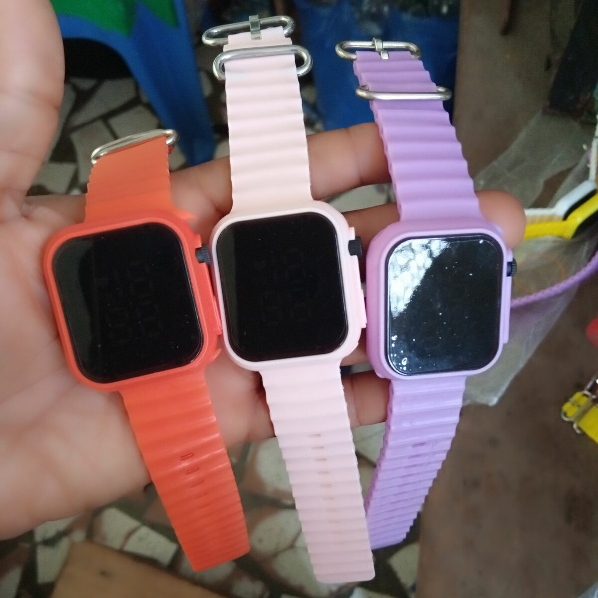 (3 PIÈCES 5000f)MONTRE ENFANTS, LUMINEUX LED, NUMÉRIQUES