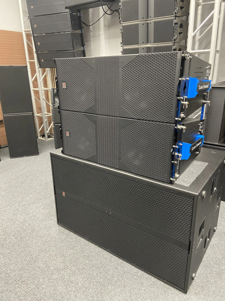 Enceintes de Line Array professionnelles
