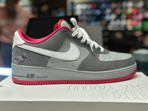 Nike Air Force 1 Pigeon Special
