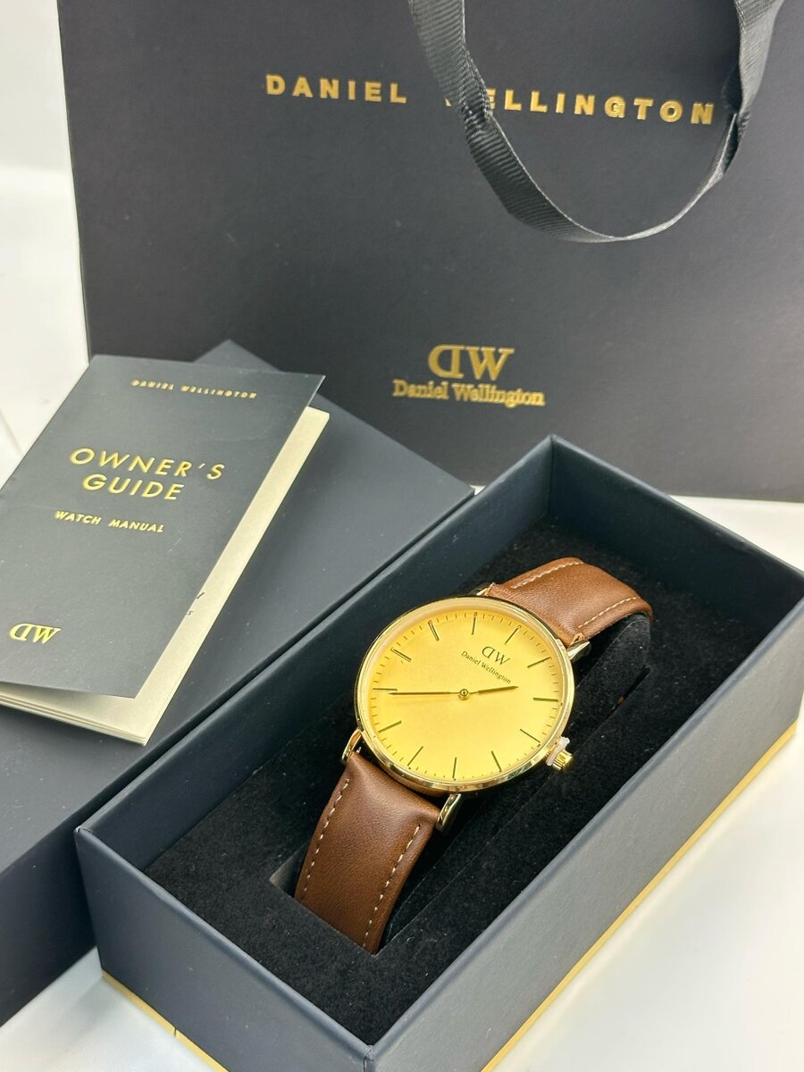 Montre Minimaliste Élégante