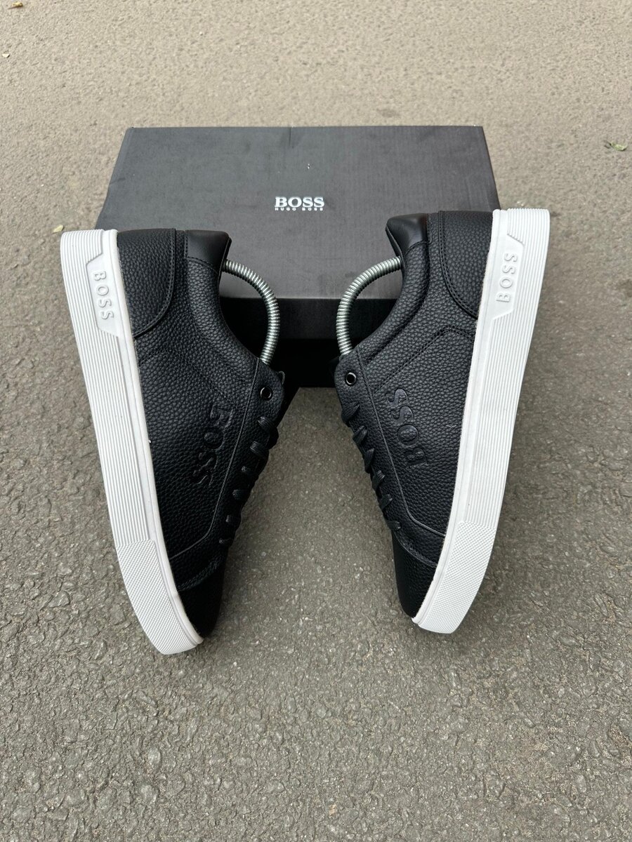 Paire de baskets boss