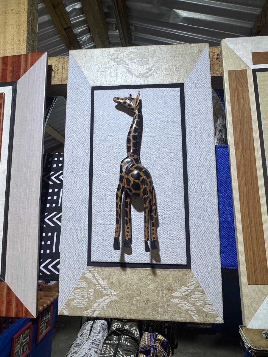 Tableau mural girafe en bois