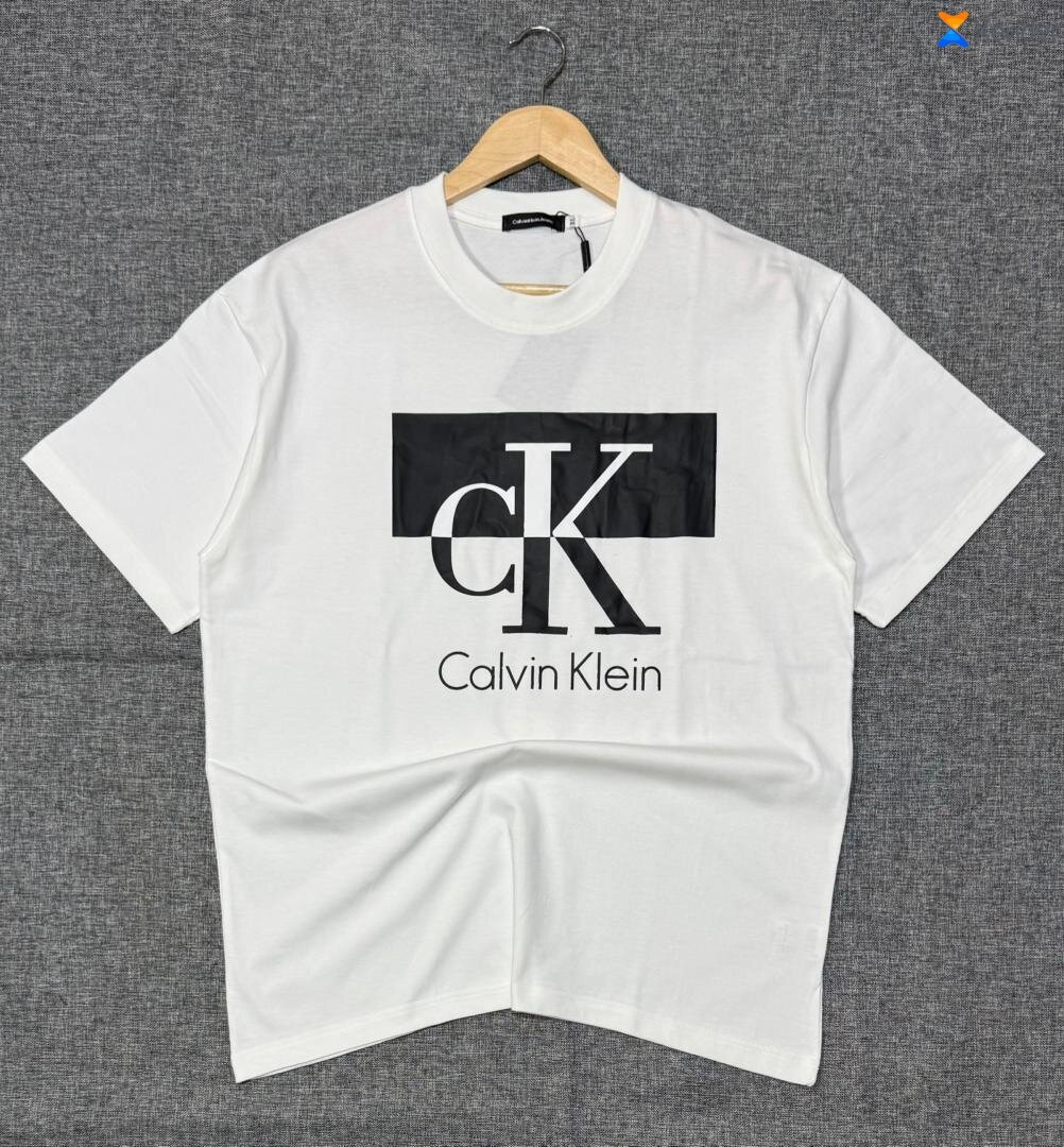 T-Shirt logo tendance