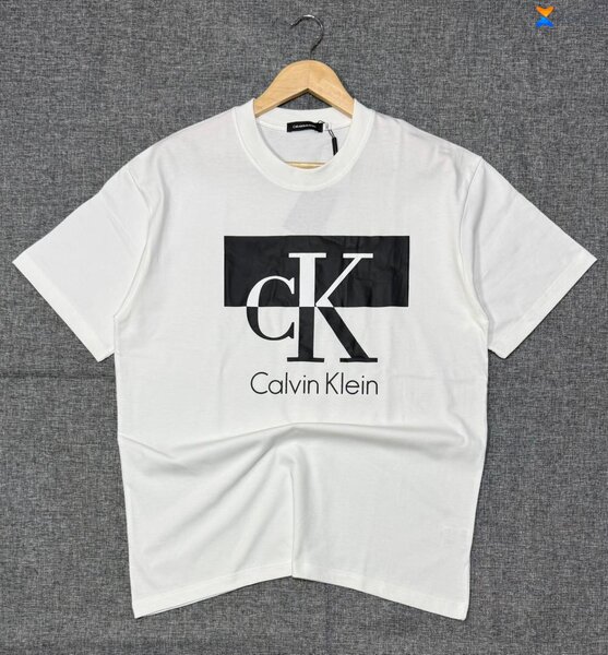 T-Shirt logo tendance