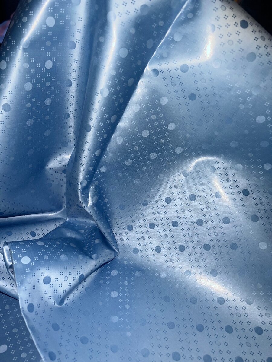 Tissu en polyester brillant