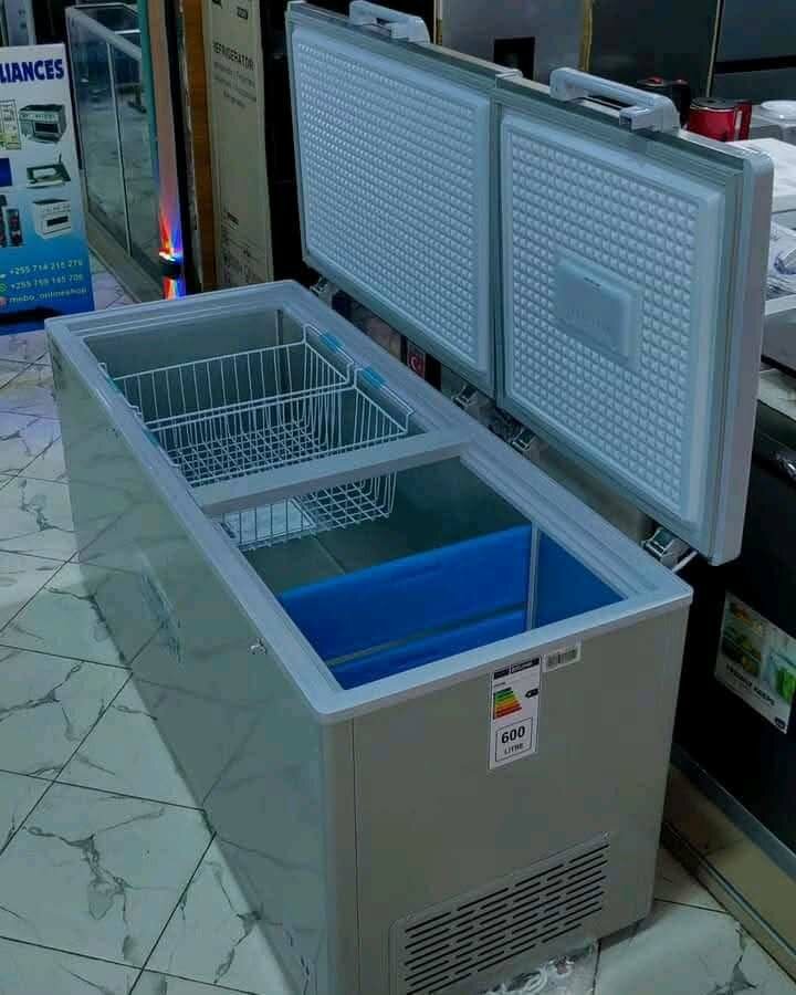 Congélateur coffre 600L