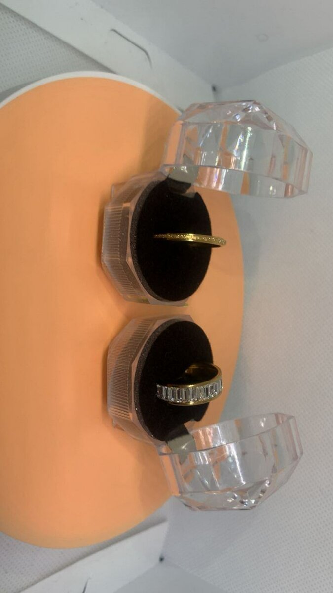 Bagues en or étincelantes