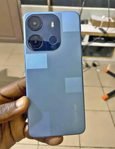 Smartphone bleu élégant