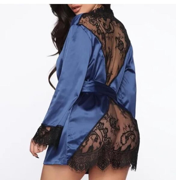 Nuisette et peignoir sexy dentelle