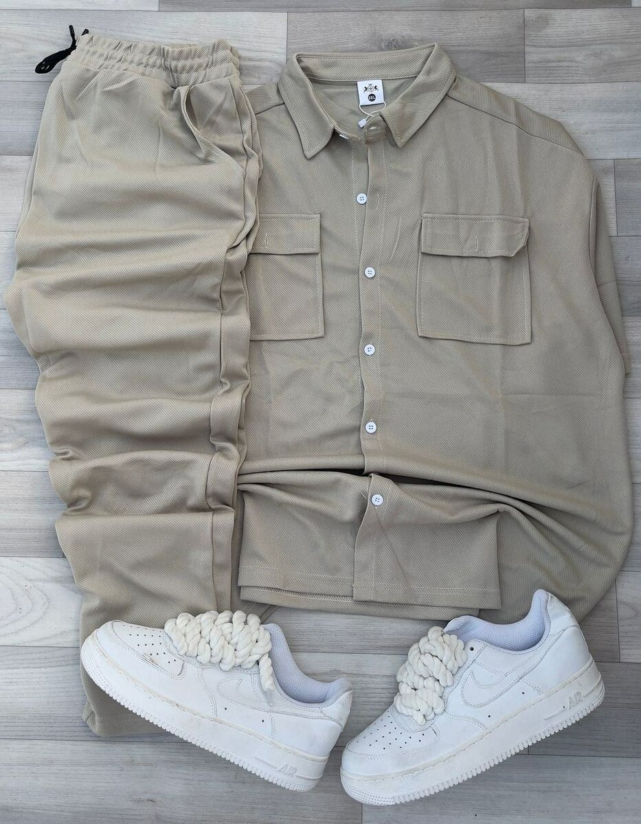 Ensemble moderne avec chaussures