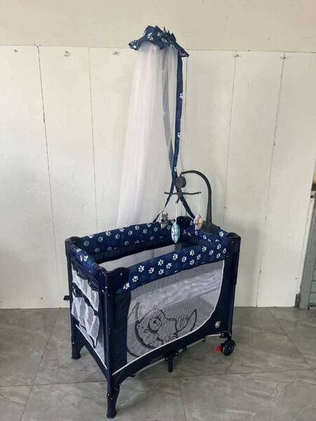 Lit Parapluie Bébé avec Baldaquin